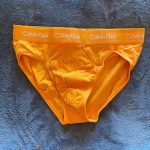 Mens medium Calvin Klein hip brief